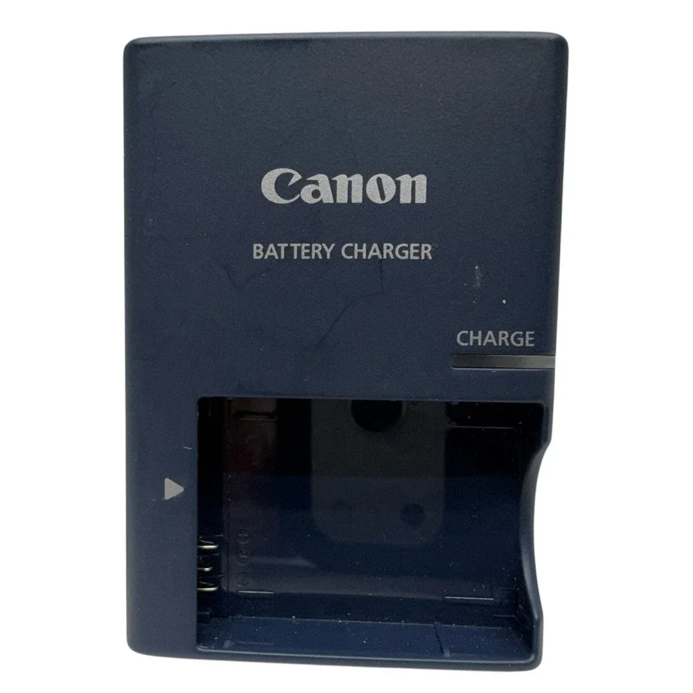 Canon PowerShot SD790 IS Digital ELPH 10MP Camera w/ Box Charger
